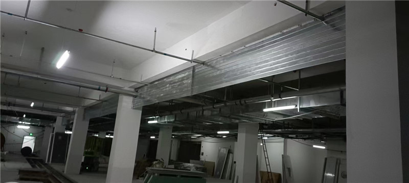 车库固定钢质挡烟垂壁