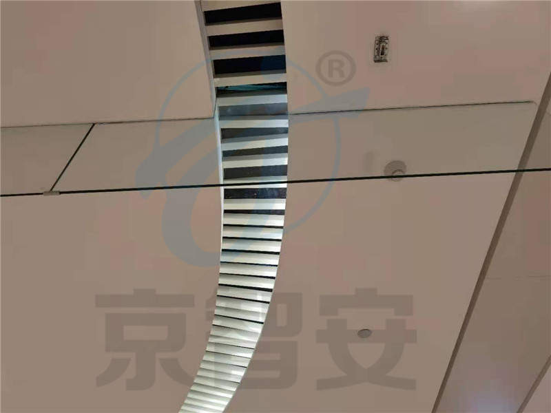 玻璃挡烟垂壁-异性定制