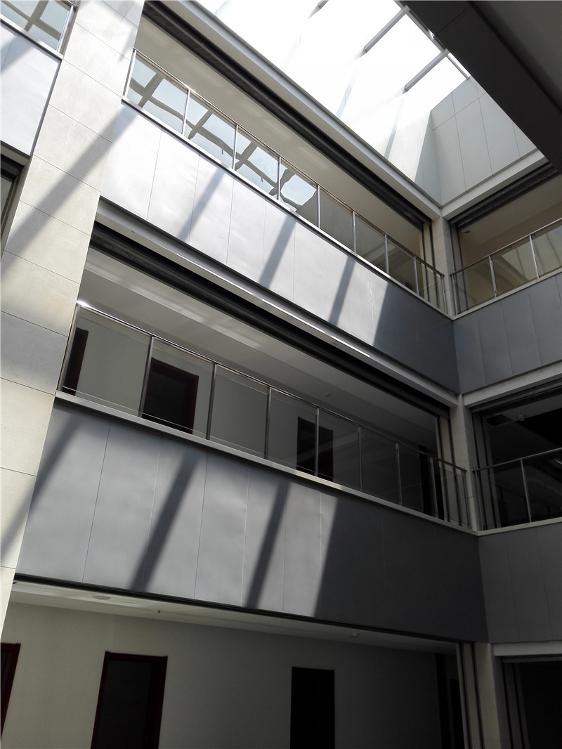 中装型-特级防火卷帘门